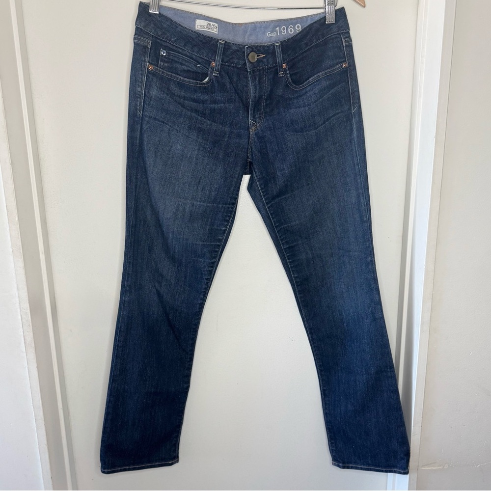 GAP 1969 Dark Indigo Real Striaght Women’s Jeans 28 Or 6